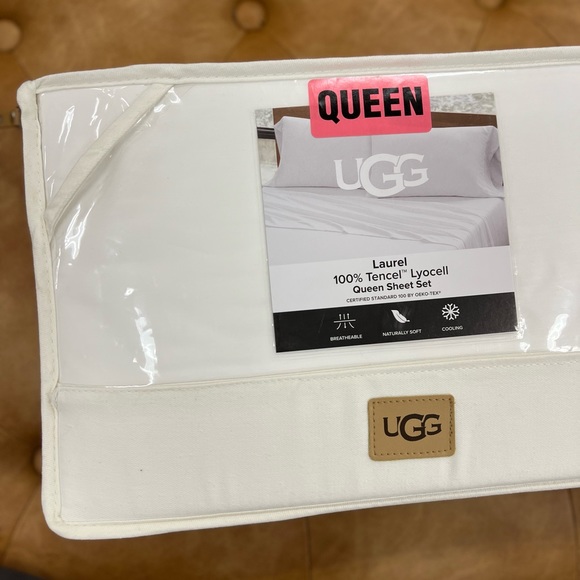 NWT UGG 100% Tencel Laurel Queen Sheet Set!! - Picture 1 of 2